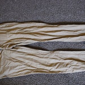 31/32 Chinos Aeropostale